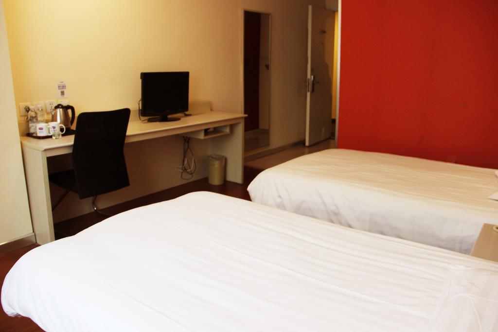 Hanting Hotel Ningbo Tian Yi Square Newbranch מראה חיצוני תמונה