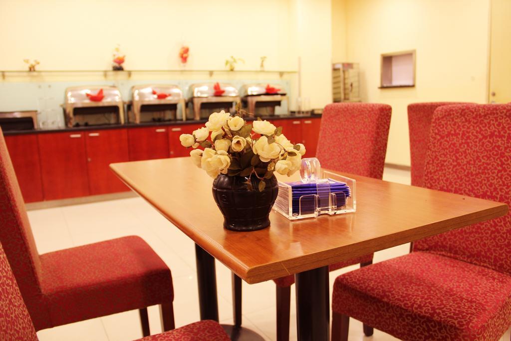 Hanting Hotel Ningbo Tian Yi Square Newbranch מראה חיצוני תמונה